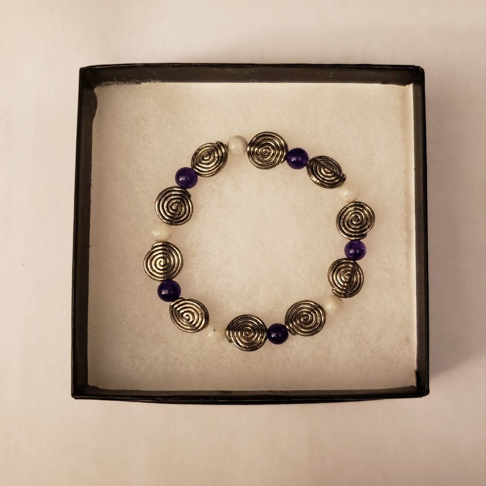 Amethyst Moonstone and Spiral Elastic Stretchy Bracelet Round Purple White NWOT
